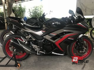  Kawasaki Ninja 300