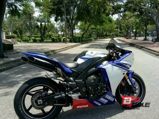  Yamaha YZF-R1