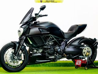  Ducati Diavel Carbon Y16