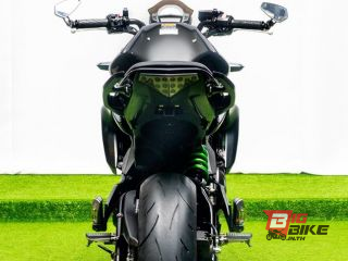  Kawasaki ER-6n ABS