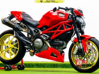  Ducati Monster 796