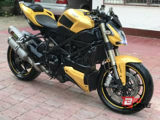  Ducati streetfighter 848