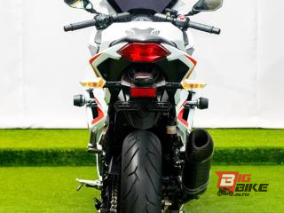  Kawasaki Ninja 300