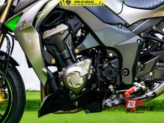  Kawasaki Z1000