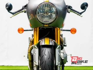  Triumph Thruxton 1200R