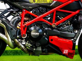  Ducati streetfighter 848