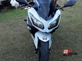  Kawasaki Ninja 300