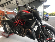 Ducati Diavel Carbon Y16