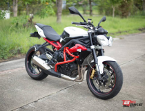 Triumph Street Triple RS