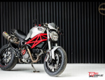 Ducati monster 1100 evo