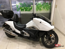 Honda NM4