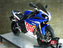 Yamaha YZF-R1