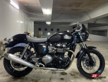 Triumph Thruxton 900