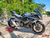 Kawasaki Ninja 300