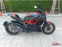 Ducati Diavel Carbon Y16