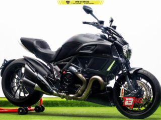 Ducati Diavel Carbon Y16