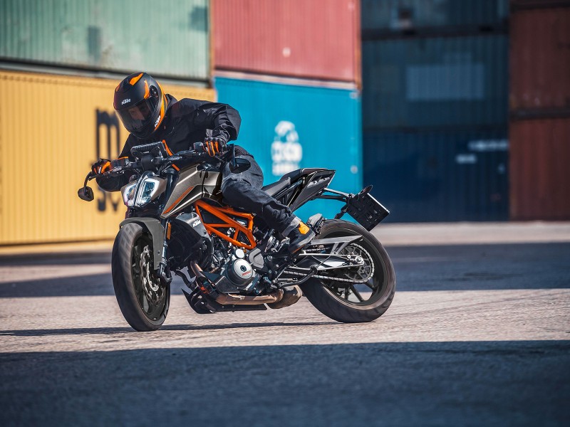 ใหม่ New KTM 390 Duke ปี 2023 ข้อมูล ราคา ตารางผ่อน - ดาวน์ รถจักรยานยนต์ Naked Bike