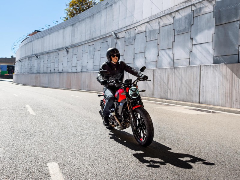 ใหม่ New Ducati Scrambler Full Throttle 2023 ข้อมูล ราคา ตารางผ่อน-ดาวน์ รถจักรยานยนต์สไตล์ Flat Track