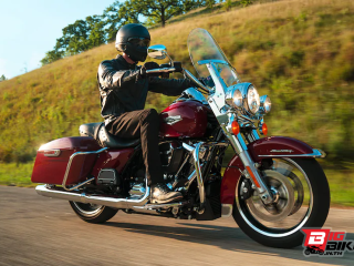 ข้อมูล Harley Davidson Touring Road King ราคา ตารางผ่อน-ดาวน์  รถชอปเปอร์แบบทัวริ่ง ที่มีความคลาสสิกความทันสมัยอยู่ในคันเดียว