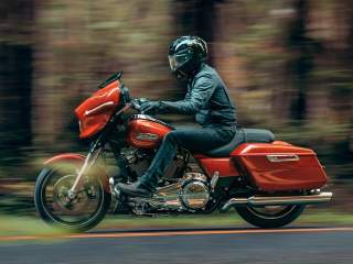ใหม่ All New Harley-Davidson Street Glide ปี 2024 ข้อมูล ราคา ตารางผ่อน-ดาวน์ รถจักรยานยนต์ทัวร์ริ่งโฉมใหม่ โดดเด่นด้วยแฟริ่งปีกค้างคาว